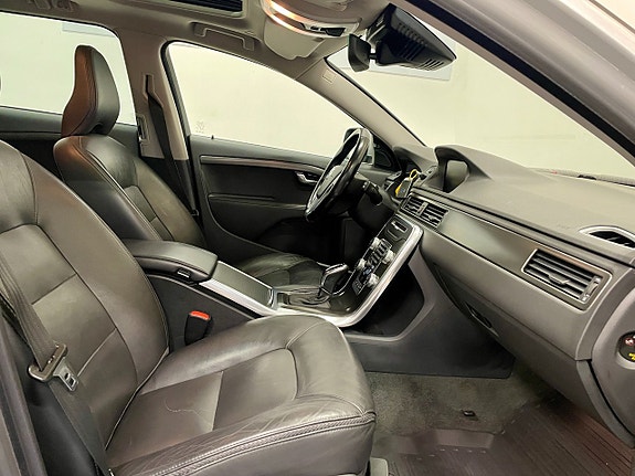 Volvo XC70 24 of 28