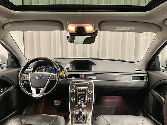 Volvo XC70 22 of 28