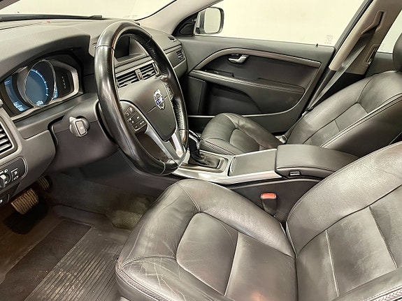 Volvo XC70 9 of 28