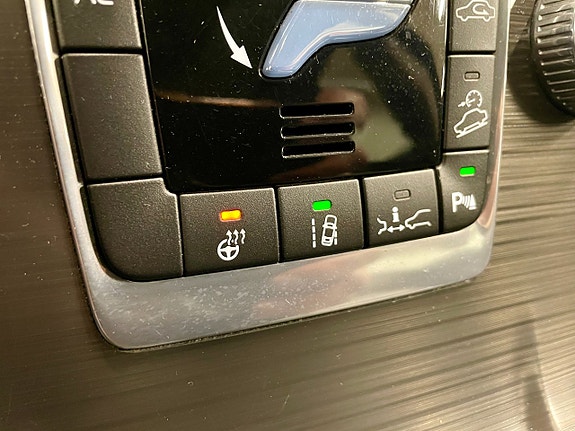 Volvo XC70 18 of 28