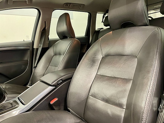 Volvo XC70 10 of 28