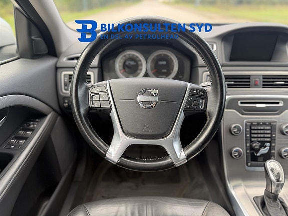 Volvo XC70 10 of 18