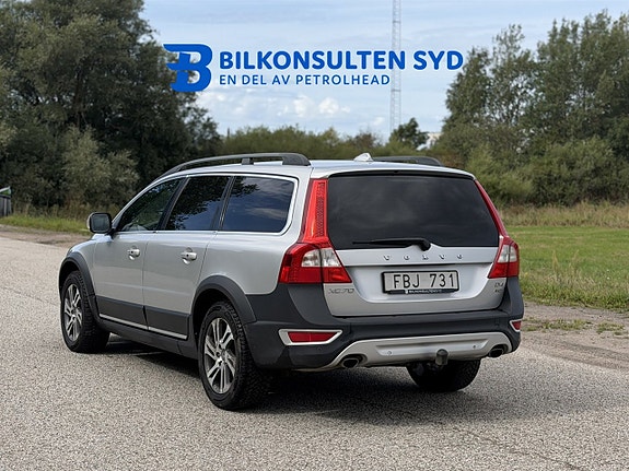 Volvo XC70 14 of 18