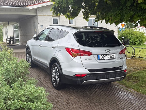Hyundai Santa Fe 3 of 9