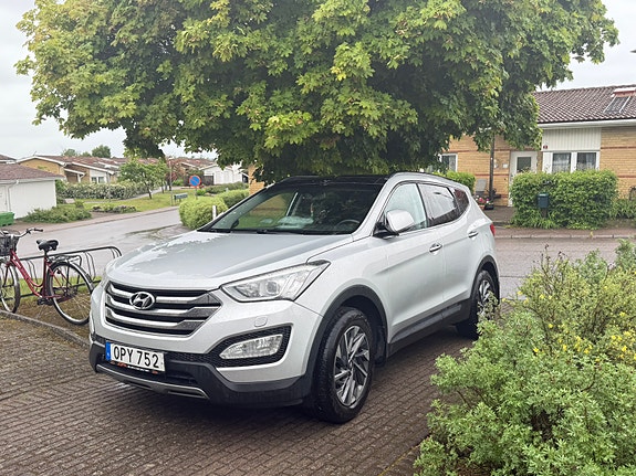 Hyundai Santa Fe 2 of 9