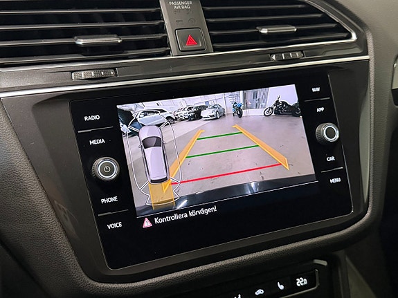 Volkswagen Tiguan Allspace 12 of 24