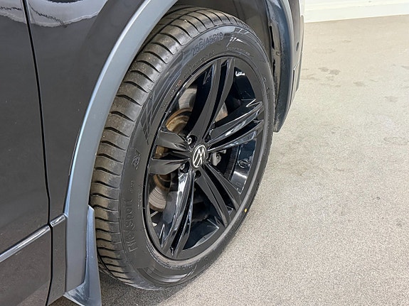Volkswagen Tiguan Allspace 18 of 24