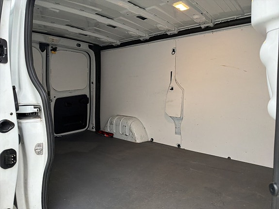 Renault Trafic 14 of 30