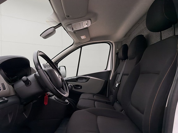 Renault Trafic 17 of 30