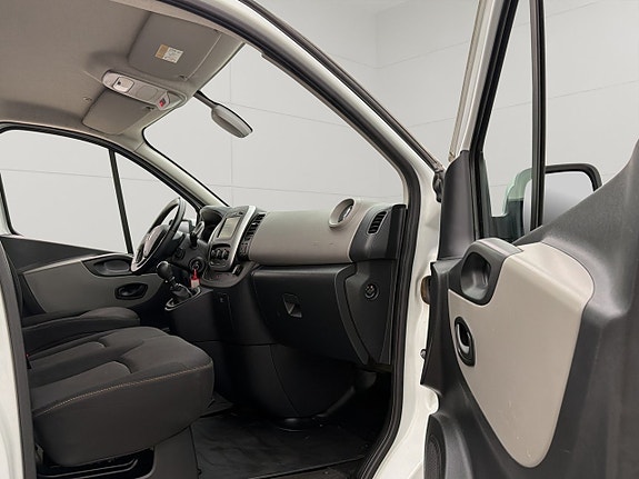 Renault Trafic 28 of 30