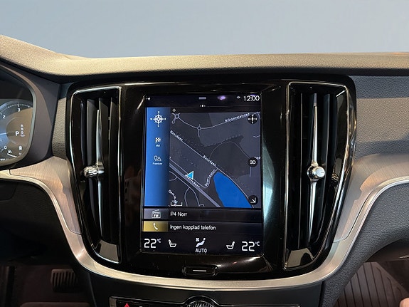 Volvo V60 Cross Country 15 of 18