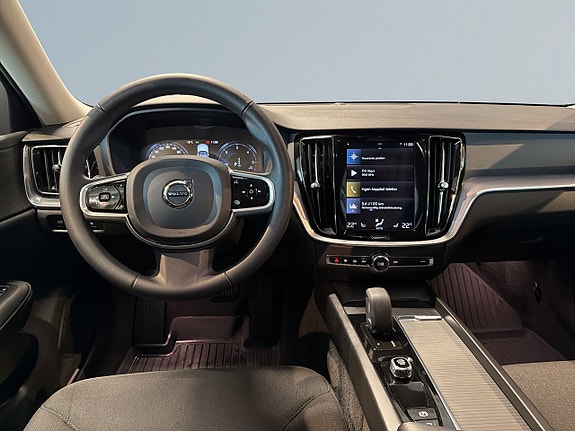 Volvo V60 Cross Country 8 of 18