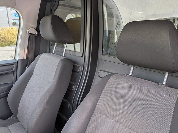 Volkswagen Caddy Maxi 14 of 22