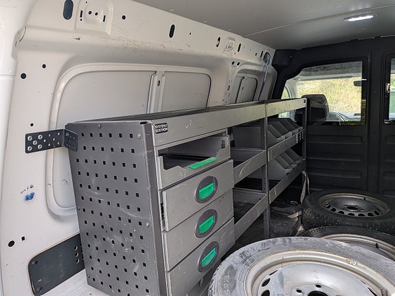 Volkswagen Caddy Maxi 9 of 22