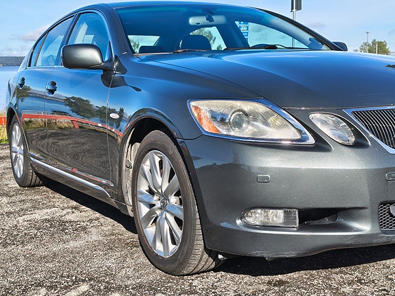 Lexus GS300 3 of 28