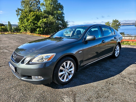Lexus GS300 13 of 28