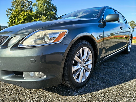 Lexus GS300 14 of 28