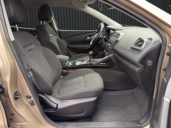 Renault Kadjar 12 of 18