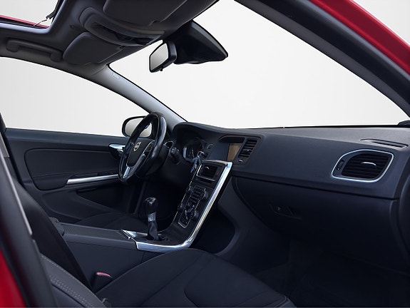Volvo V60 17 of 19