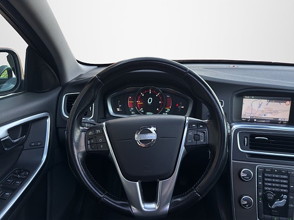 Volvo V60 12 of 19