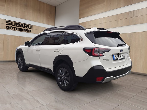 Subaru Outback 3 of 16