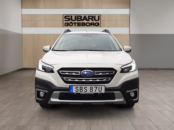Subaru Outback 8 of 16