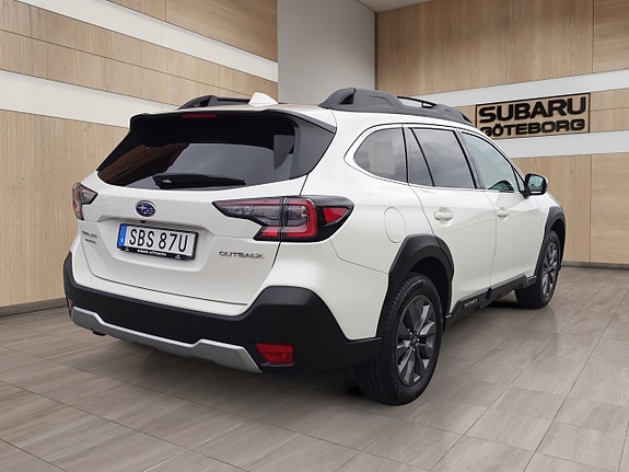 Subaru Outback 5 of 16