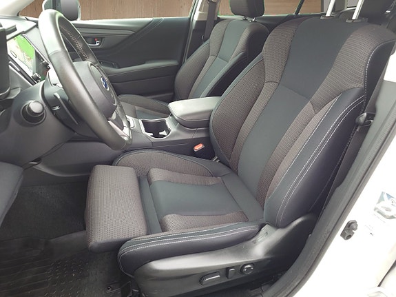 Subaru Outback 10 of 16