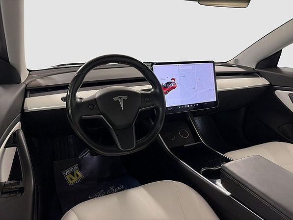 Tesla Model 3 12 of 17