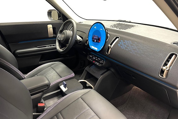 MINI Countryman SE 13 of 15
