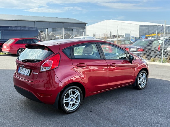 Ford Fiesta 5 of 10