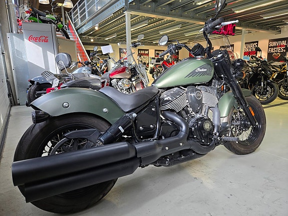 Indian CHIEF BOBBER DARK HORSE 3 of 5