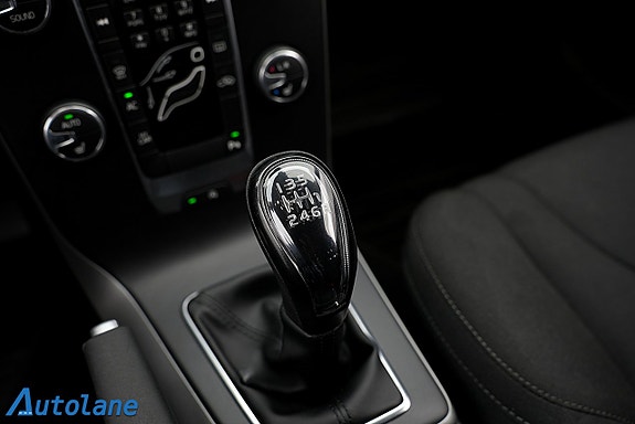 Volvo V40 20 of 24