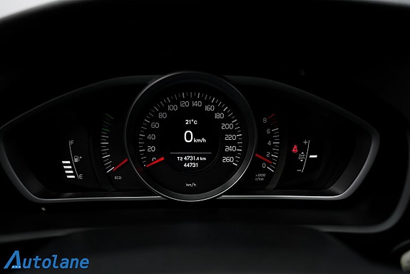 Volvo V40 14 of 24