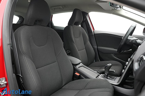 Volvo V40 17 of 24
