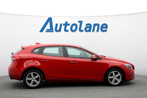 Volvo V40 9 of 24