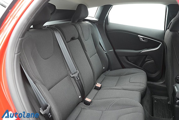 Volvo V40 19 of 24