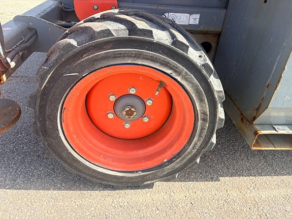 SkyJack SJ 6832 RT 5 of 12