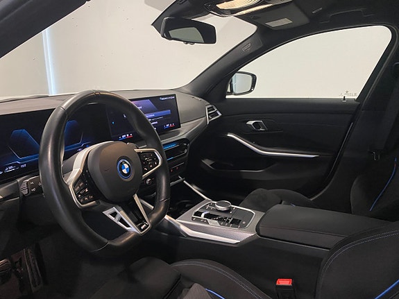 BMW 330e 5 of 10