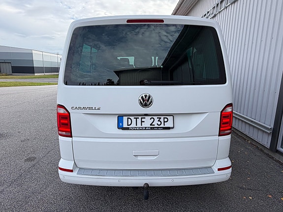 Volkswagen Caravelle 8 of 15