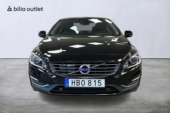 Volvo S60 8 of 28