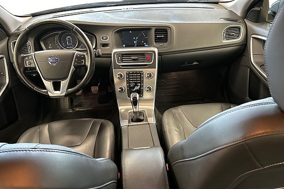 Volvo S60 13 of 28