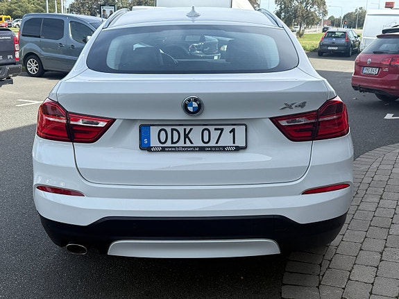 BMW X4 4 of 12