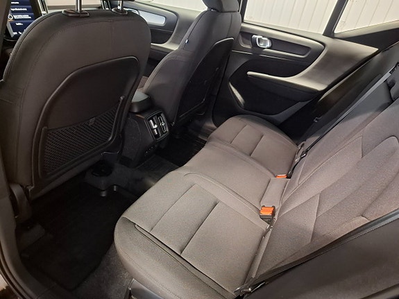 Volvo XC40 12 of 14