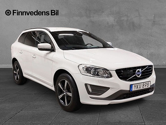 Volvo XC60 2 of 7