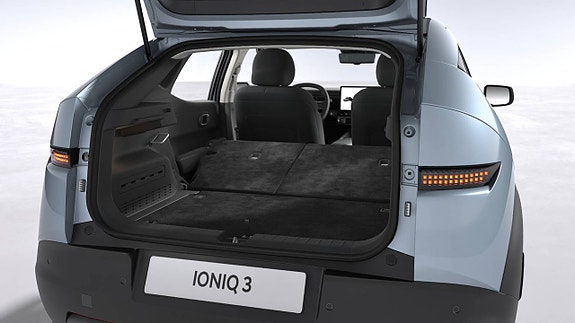 Hyundai IONIQ 8 of 9