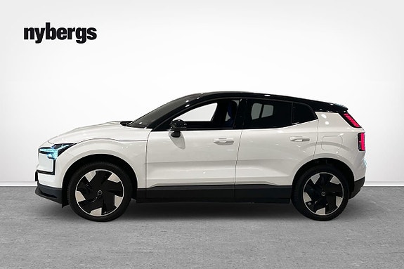 Volvo EX30 2 of 18