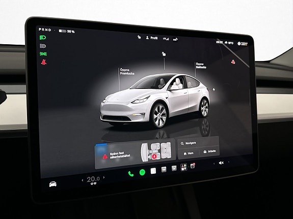 Tesla Model Y 23 of 29