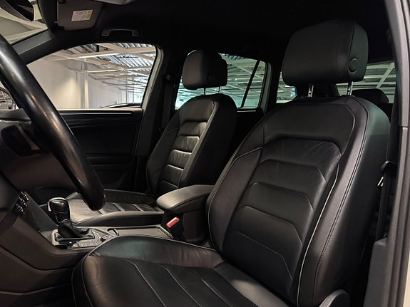 Volkswagen Tiguan 18 of 29