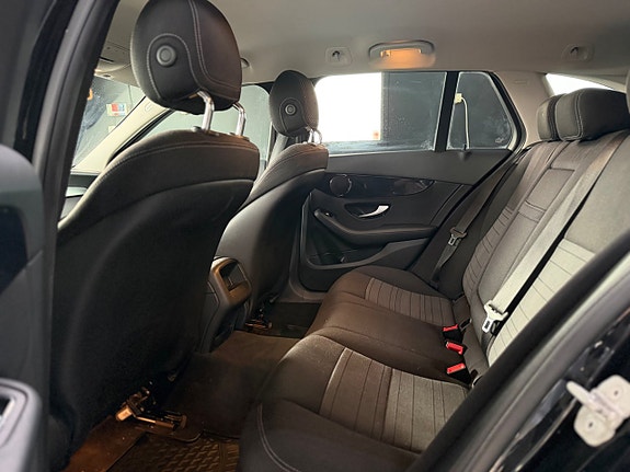 Mercedes-Benz C220 d 12 of 13